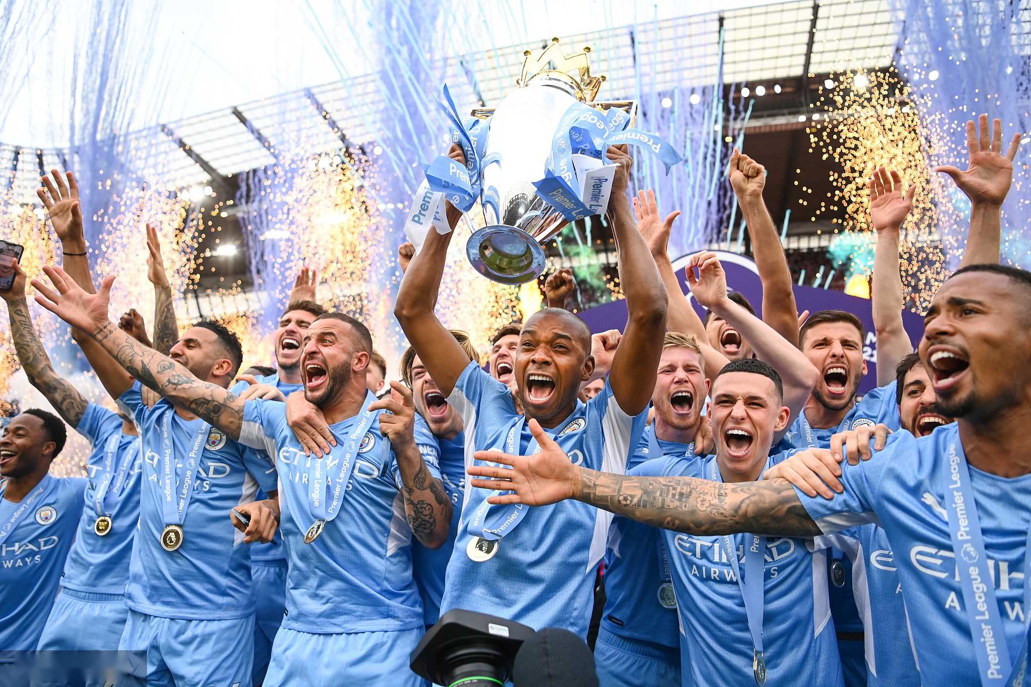 弈中占据了 弈中占据了